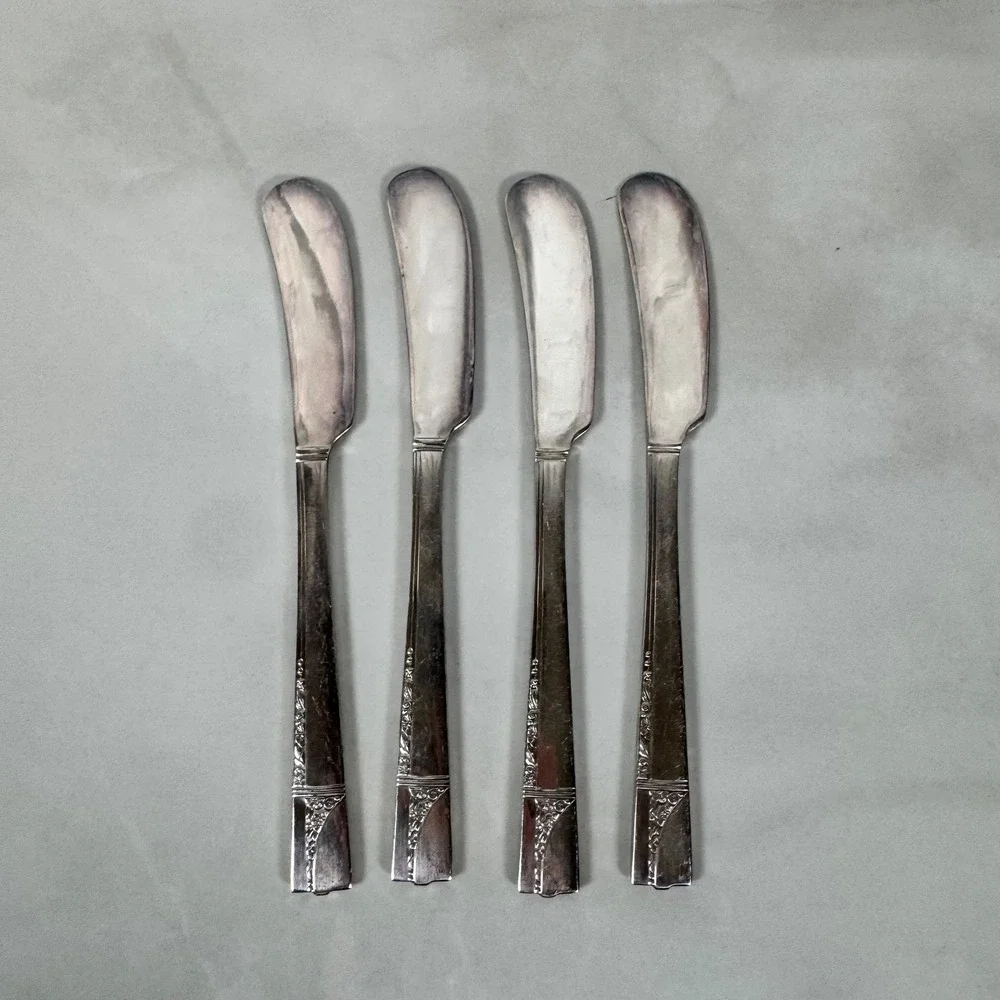 Set of 4 Oneida Nobility Plate Silver Plated Butter Spreader Knife Caprice Lot 2
